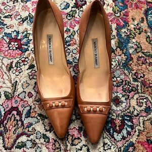 MANOLO BLAHNIK Pumps